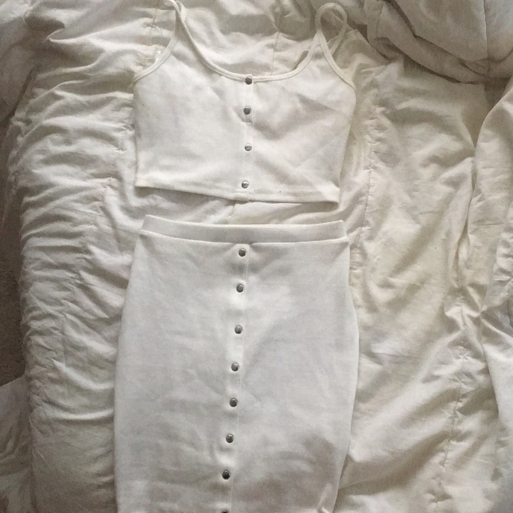 White skirt and top set